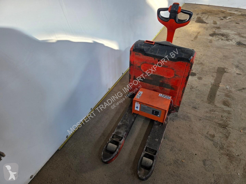 Palletwagen  16 - Toyota 24V 30A battery Pallet...