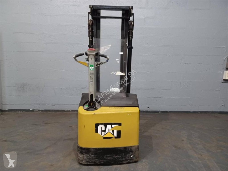 Транспалетна количка Caterpillar NSP12N
