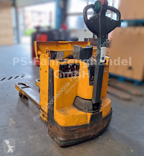 平台堆垛车 Jungheinrich ohne Funktion
