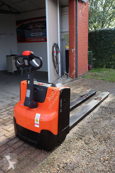 Porta paletes Toyota LWE200