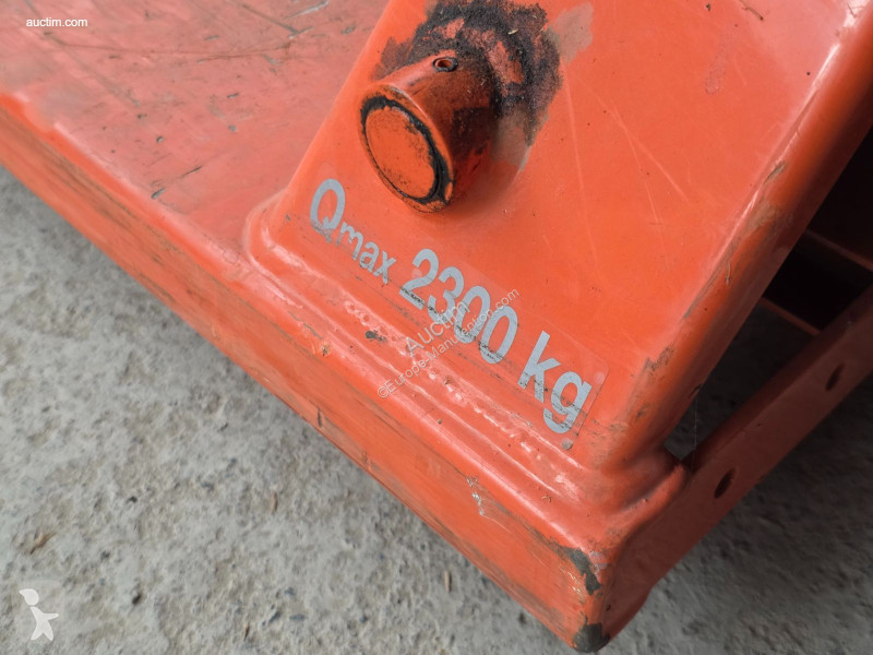 Empilhador porta paletes BT lhm230