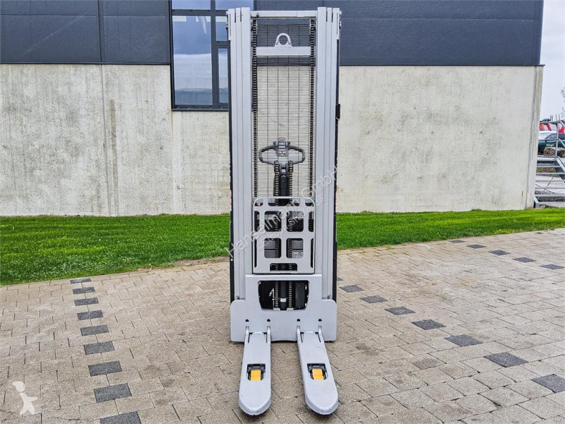 منصة نقالة Still EXV SF16i