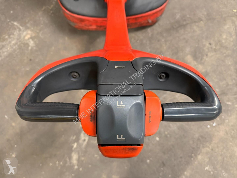 منصة نقالة Linde T20