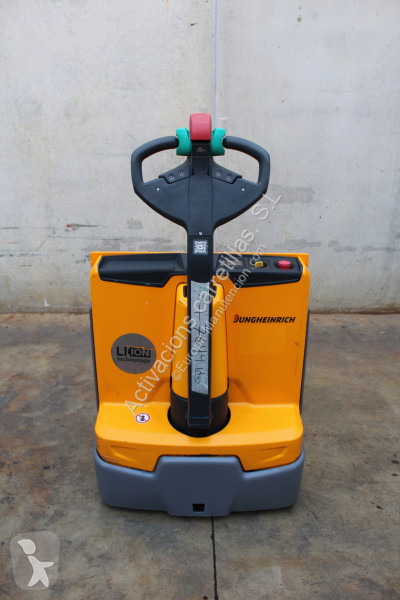 منصة نقالة Jungheinrich 222 LI-ION