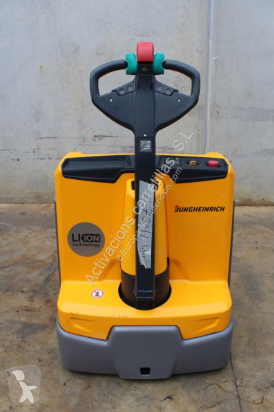 منصة نقالة Jungheinrich 222 LI-ION