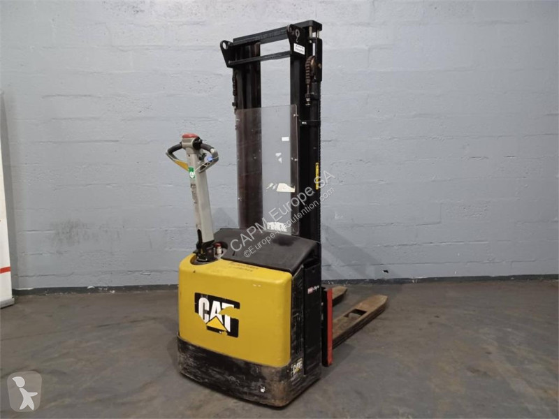 Транспалетна количка Caterpillar NSP12N
