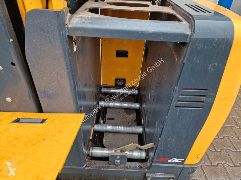 منصة نقالة Jungheinrich EKS 310 k Bj 2005...