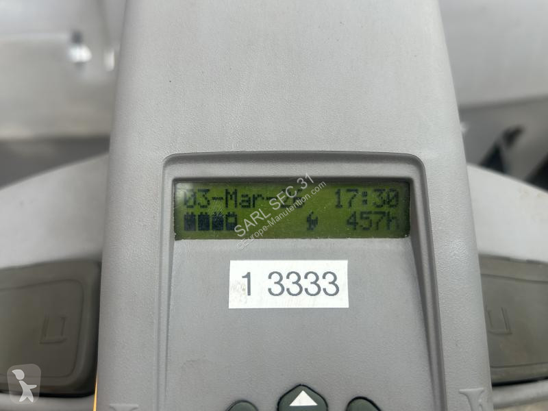 منصة نقالة Nissan conducteur porté PLP200