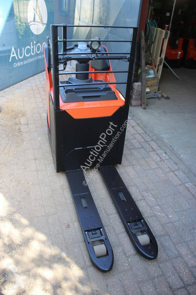 Porta paletes Toyota LPE220