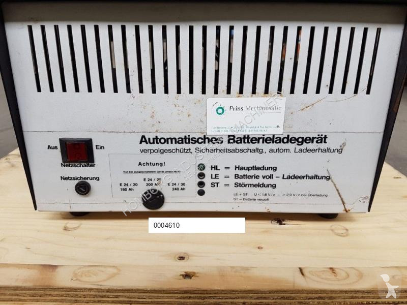 Magazijnmachines  Acculader 24 Volt Acculader...