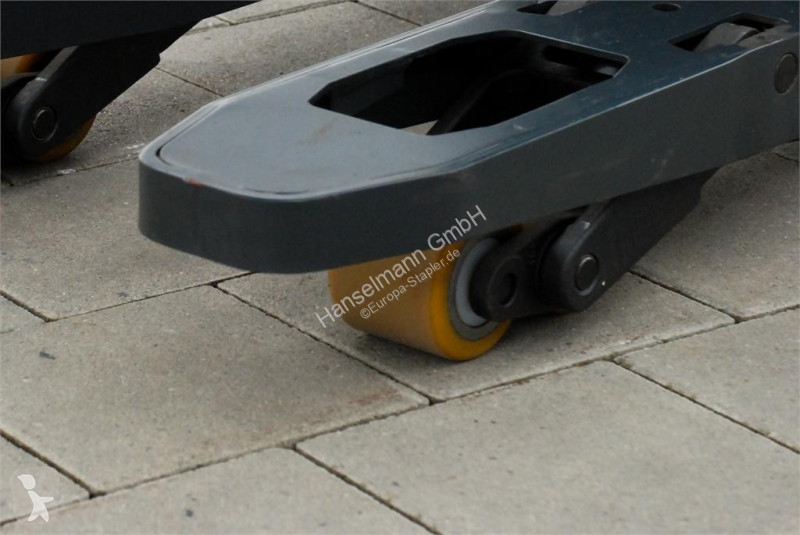 منصة نقالة Still EGV 20