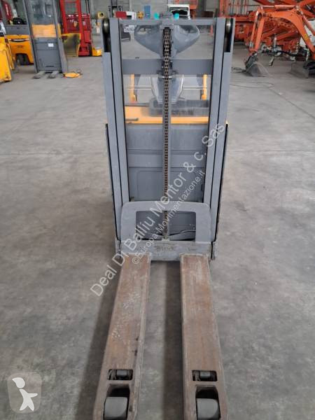 منصة نقالة Jungheinrich ERD 220
