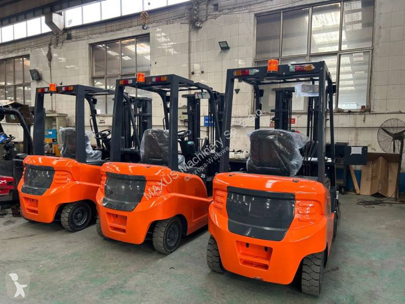 Transpaleta Still MAXUS 1600