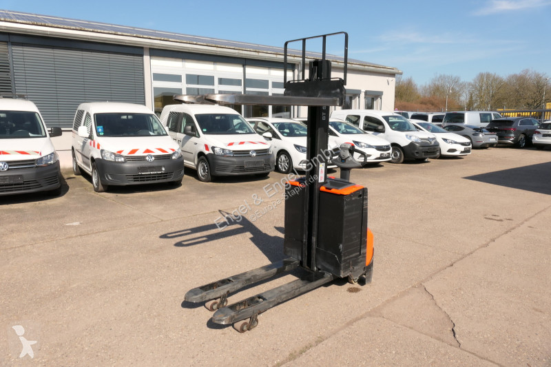 Gerbeur Toyota SWE 080L