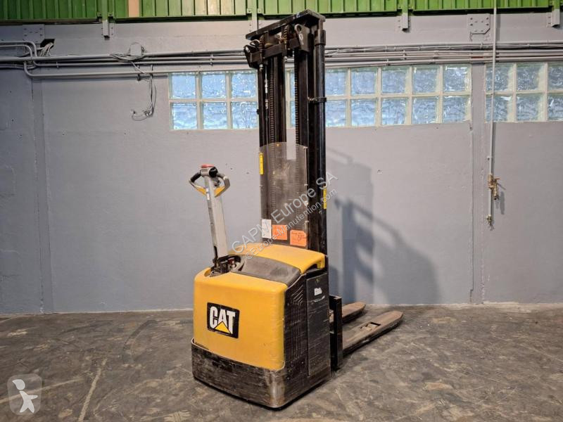 Gerbeur Caterpillar NSP16N