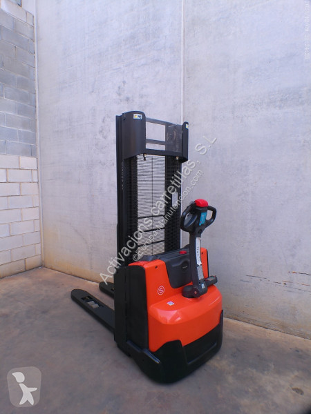 Apilador BT SWE 100