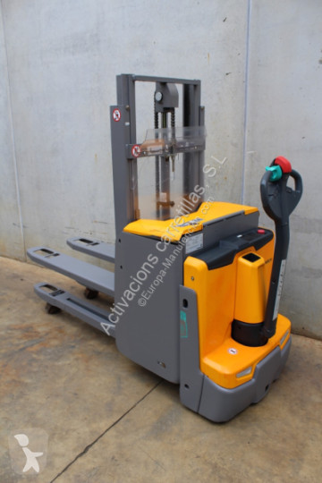 مرفاع شوكي Jungheinrich EJD 222 201 ZT LI-ION
