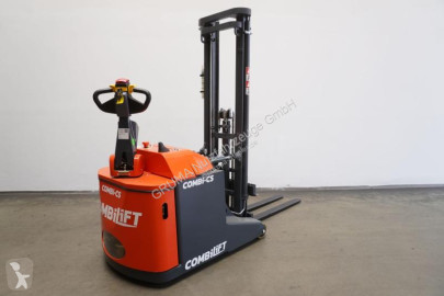 مرفاع شوكي Combilift