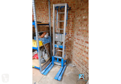 Electrotranspalet cu operator pedestru Genie