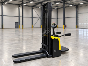 Stacker acompanhante novo