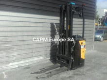 مرفاع شوكي مع سائق واقف Caterpillar NSR16N