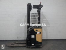 Apilador de conductor a pie Caterpillar NSR16N