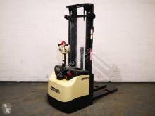 Gerbeur accompagnant Crown ES 4000