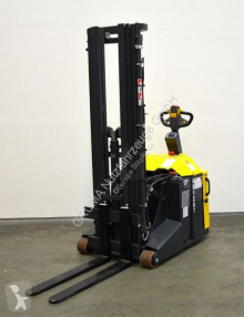 Apilador Combilift CS 1500 usado