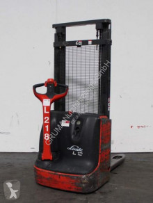 Stoccatore Linde L 12 usato