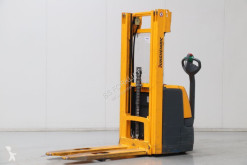 Apilador Jungheinrich EJC212 usado