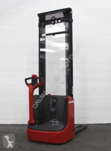 Apilador Linde L 12 usado