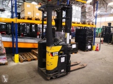 Apilador Caterpillar NSR20N de conductor a pie usado