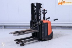 Apilador de conductor a pie BT SPE 125L