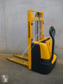 Jungheinrich stacker EJC 110 250 ZT