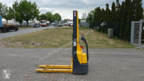 مرفاع شوكي Jungheinrich EMC110 مستعمل