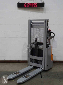 Stoccatore Still exv10/batt.neu usato