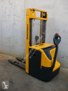 Stacker Jungheinrich EJC 214 430 DZ usado
