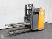 Apilador Jungheinrich ESD 120 119-166ZT acompañante usado