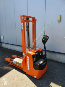 مرفاع شوكي مرافق Doosan LEDS16l
