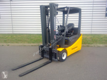 Jungheinrich stacker used