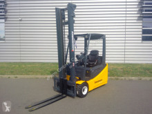 Jungheinrich stacker used
