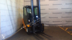 Jungheinrich stacker used