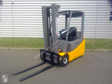 Jungheinrich stacker used
