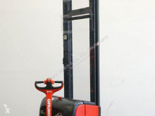 Linde stacker