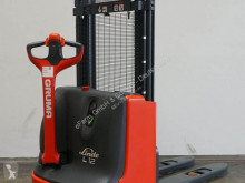 Linde stacker