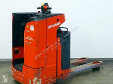 Linde stacker