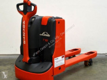 Linde stacker