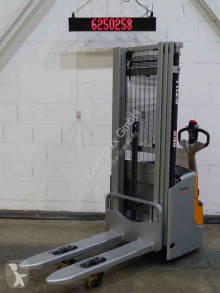 Still exv12i/batt.neu stacker used