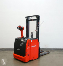 Apilador Linde L 12 usado
