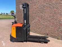 Stacker acompanhante Toyota 7Sll12.5